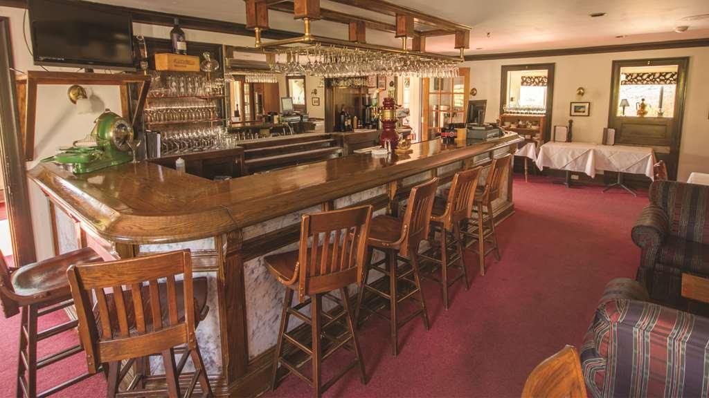 The Lucerne Inn Dedham レストラン 写真